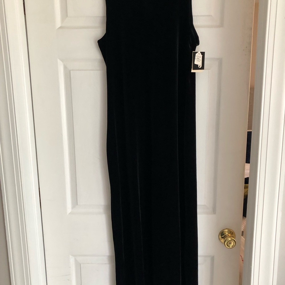 Black crushed velvet shift dress
